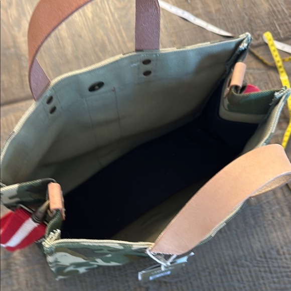 Green and Red Crossbody Bag with Bold Design - Picture 4 of 8